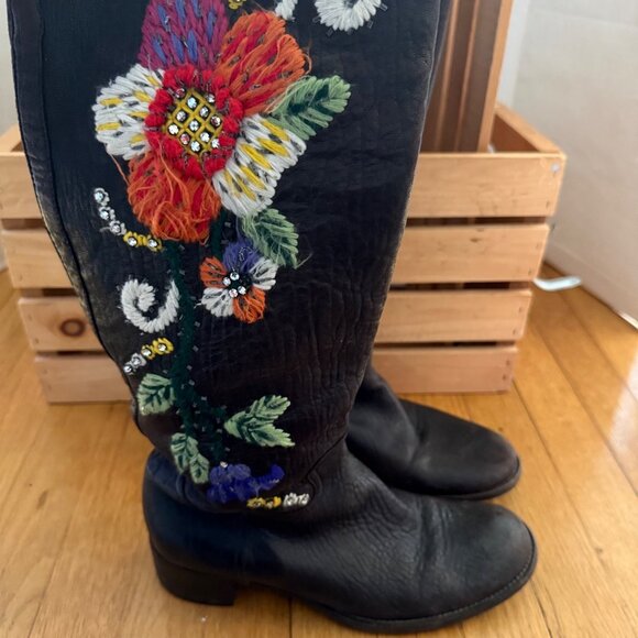 Miu Miu IT 38 US 9 Brown Leather Floral Embroidered Riding Boots - with flaws - Picture 6 of 16